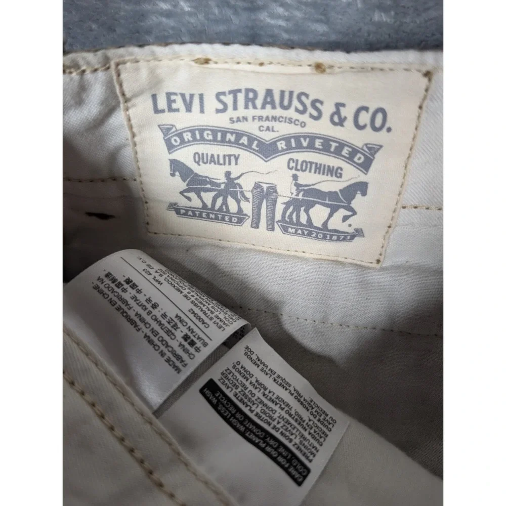 Levis levi men